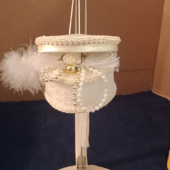 🩷Vintage HAT BOX Christmas tree decoration - Picture 1 of 5